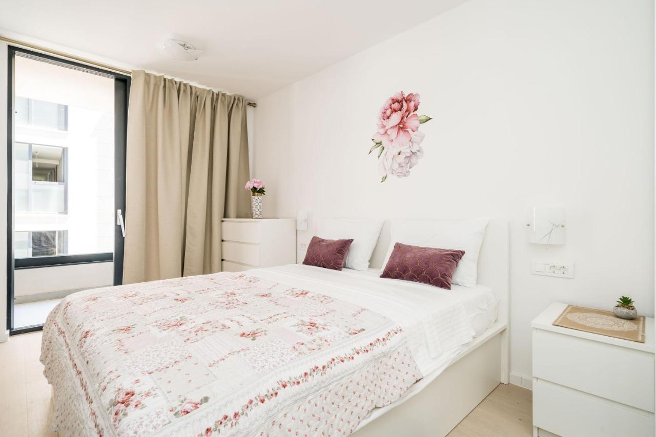 Apartment Nava - New And Spacious Gem - Free Parking Дубровник Екстериор снимка